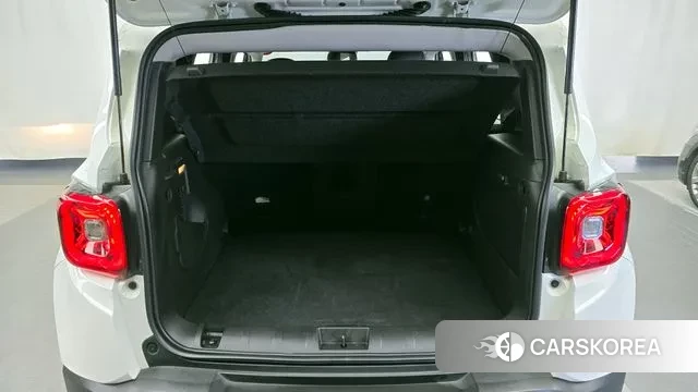 Jeep Renegade id 3367085 из Кореи 11