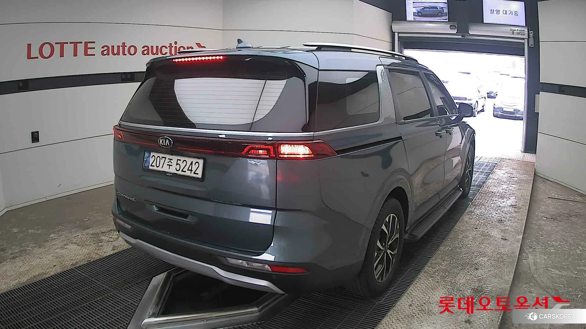 Kia Carnival id 3875723 из Кореи 11