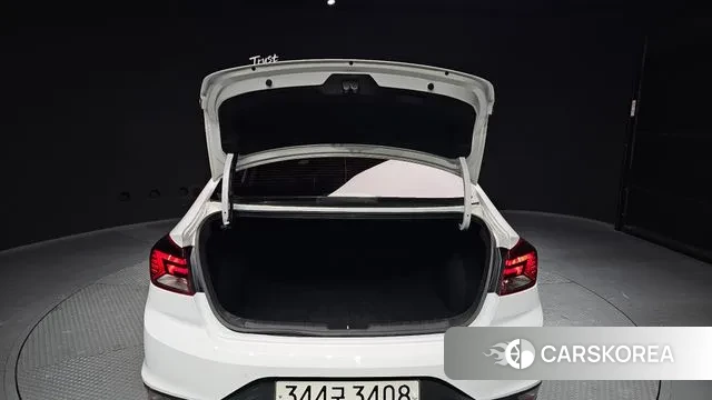 Hyundai The New Avante AD id 3578317 из Кореи 11