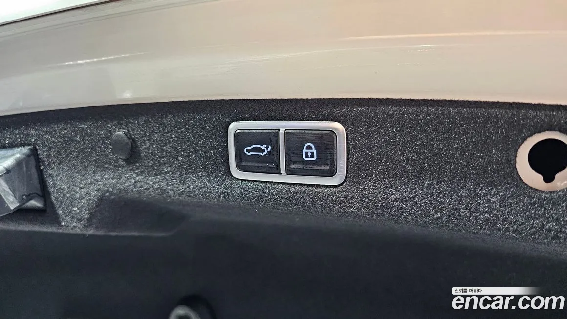 Hyundai Grandeur (GN7) id 2177759 из Кореи 11