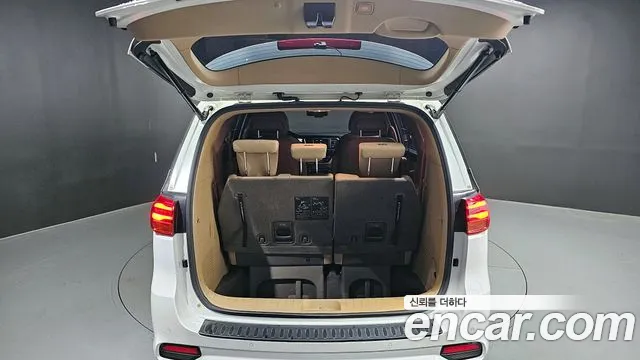 Kia The New Carnival id 2718132 из Кореи 11