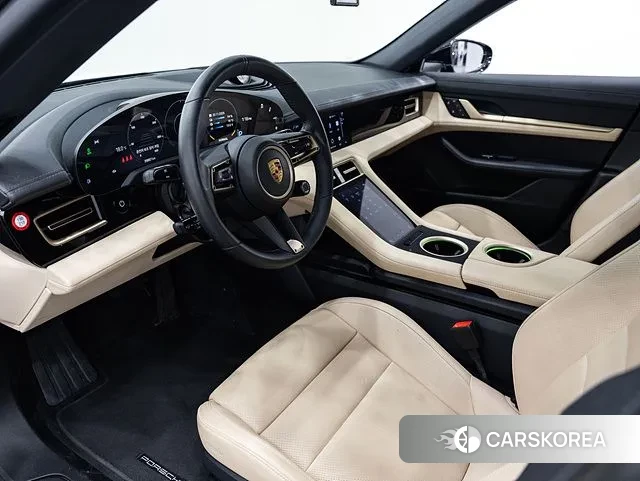 Porsche Taycan id 3420335 из Кореи 11