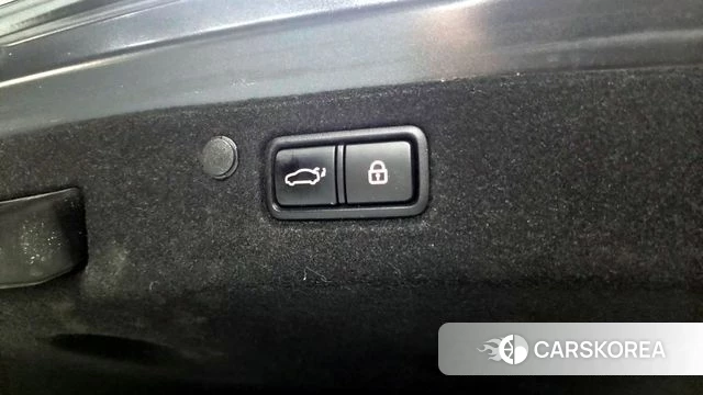 Hyundai The New Grandeur IG Hybrid id 4397143 из Кореи 11
