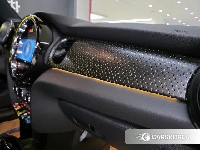 Mini Cooper Electric id 3041292 из Кореи 11