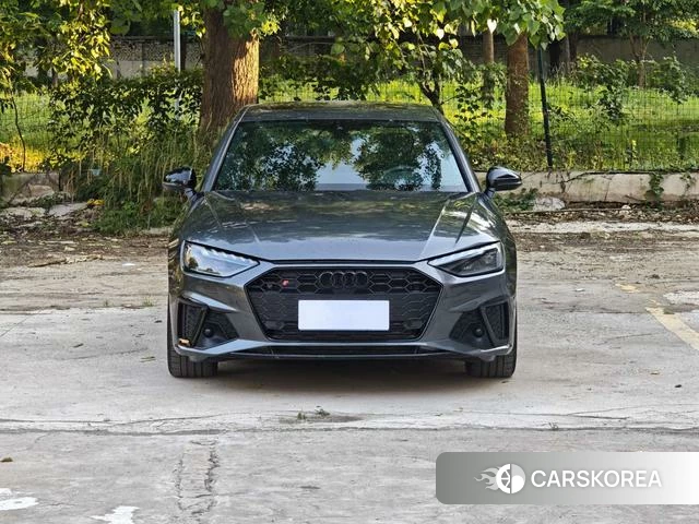 Audi A4L id 4298020 из Китая 11
