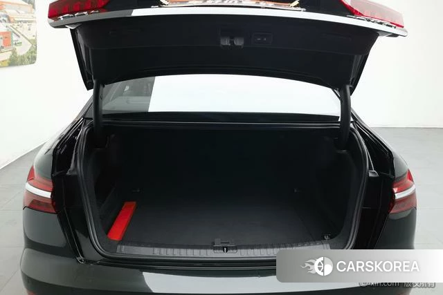 Audi A6L id 4321229 из Китая 11