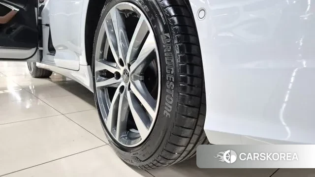 Audi A6 (C8) id 3425804 из Кореи 11