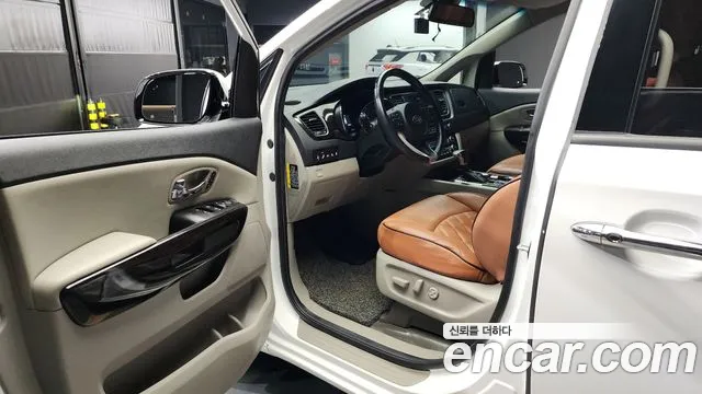 Kia The New Carnival id 2654555 из Кореи 11