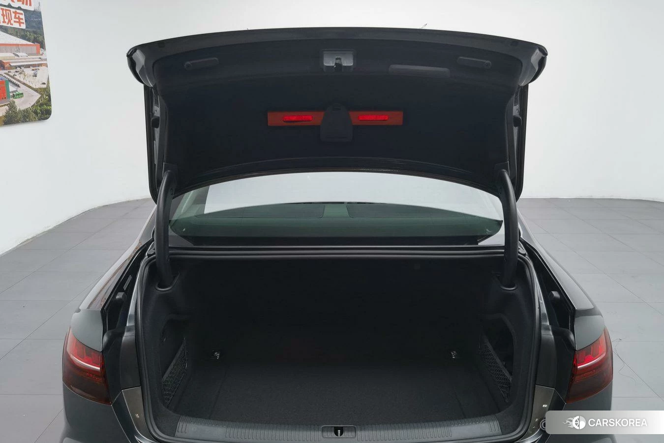 Audi A4L id 4512805 из Китая 11