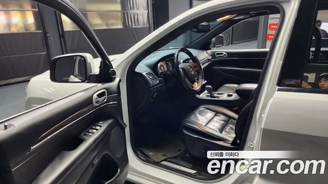 Jeep Grand Cherokee id 2766093 из Кореи 11