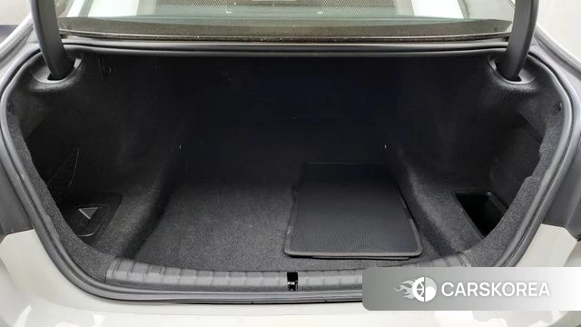 BMW 5 Series (G30) id 4371982 из Кореи 11