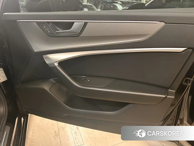 Audi A6L id 4353040 из Китая 11