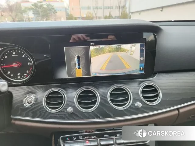 Mercedes-Benz E-Class W213 id 3789627 из Кореи 11