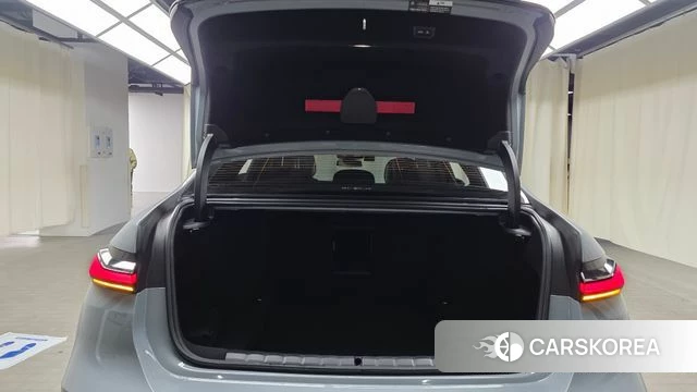 BMW 7 Series (G70) id 4308574 из Кореи 11