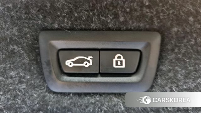 BMW 5 Series (G30) id 3899859 из Кореи 11