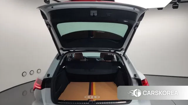 Audi e-Tron id 3379155 из Кореи 11