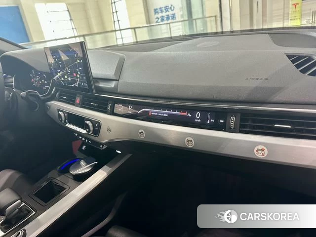 Audi A4L id 4277984 из Китая 11