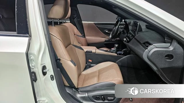 Lexus ES300h 7th generation id 3892490 из Кореи 11