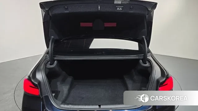 BMW 5 Series (G30) id 3512948 из Кореи 11