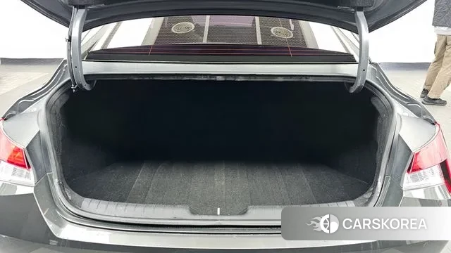 Hyundai Avante Hybrid (CN7) id 3551903 из Кореи 11