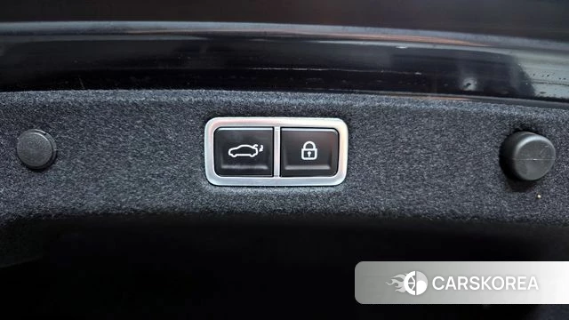 Hyundai Grandeur Hybrid (GN7) id 3896990 из Кореи 11