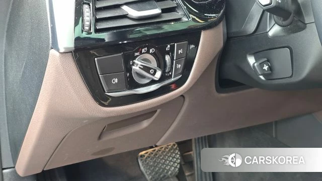 BMW 5 Series (G30) id 4871383 из Кореи 11