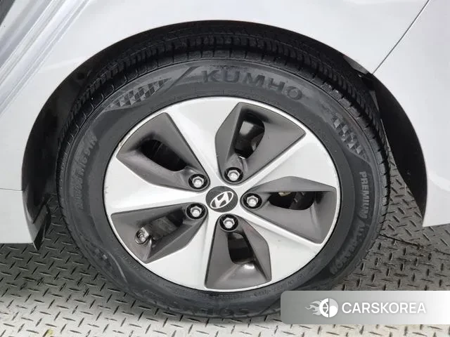 Hyundai Ionic Electric id 3641753 из Кореи 11