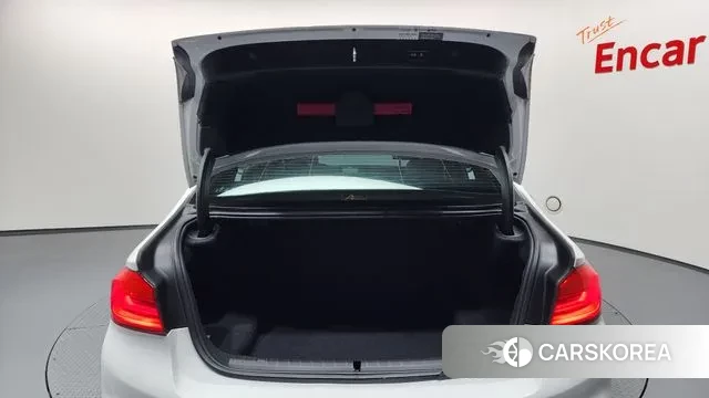 BMW 5 Series (G30) id 3292354 из Кореи 11