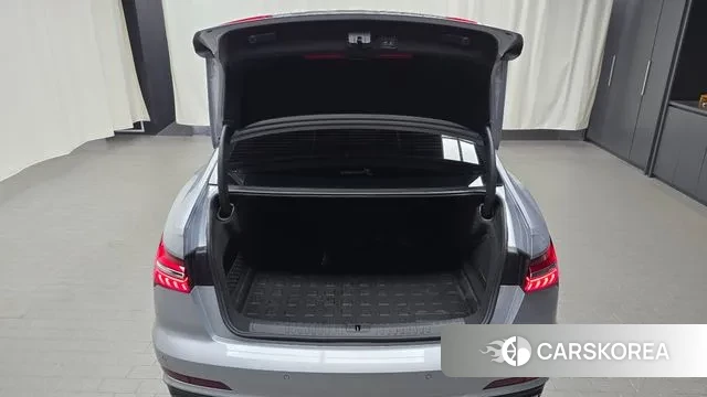 Audi A6 (C8) id 3670499 из Кореи 11