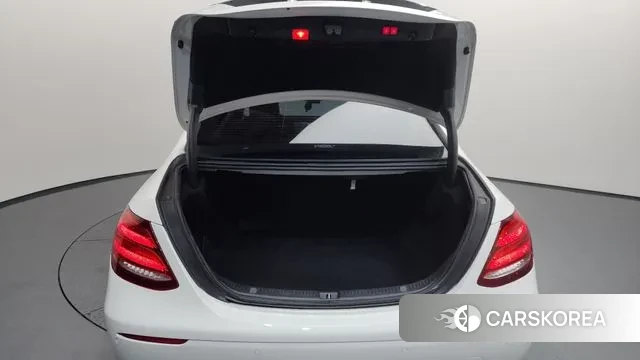 Mercedes-Benz E-Class W213 id 3408243 из Кореи 11