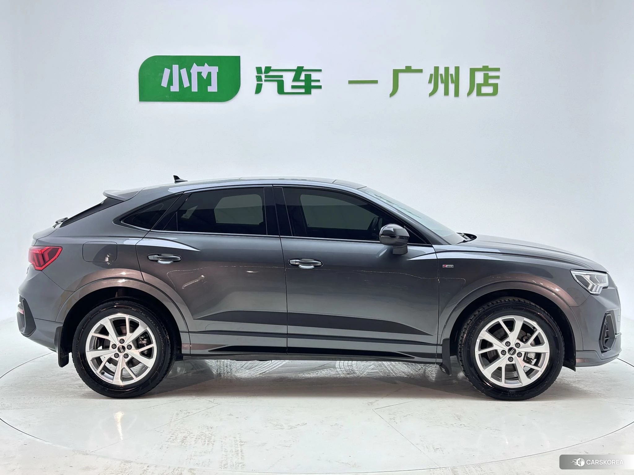 Audi Q3 Sportback id 4515097 из Китая 11