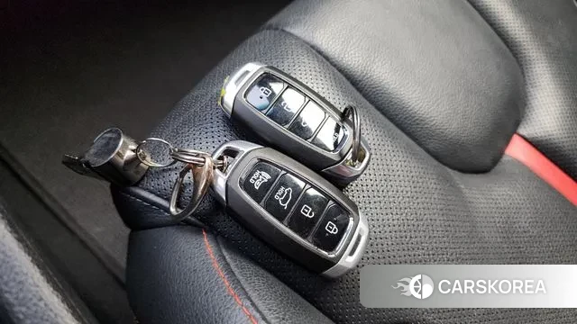 Hyundai Veloster (JS) id 3308041 из Кореи 11