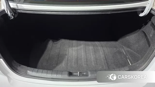 Hyundai The New Avante AD id 3626685 из Кореи 11