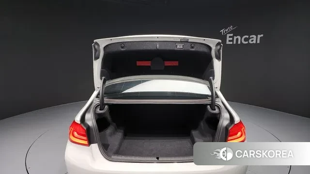 BMW 5 Series (G30) id 3391505 из Кореи 11