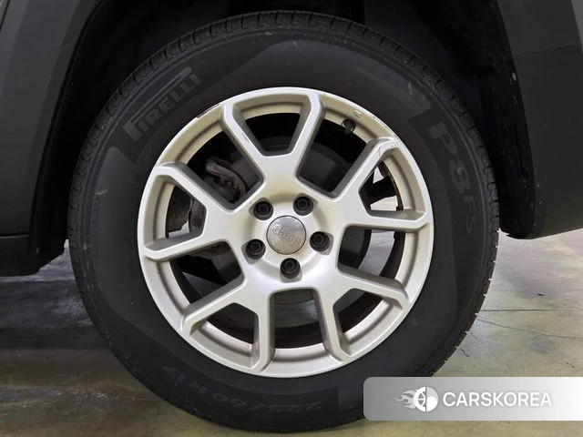 Jeep Renegade id 4585931 из Кореи 11