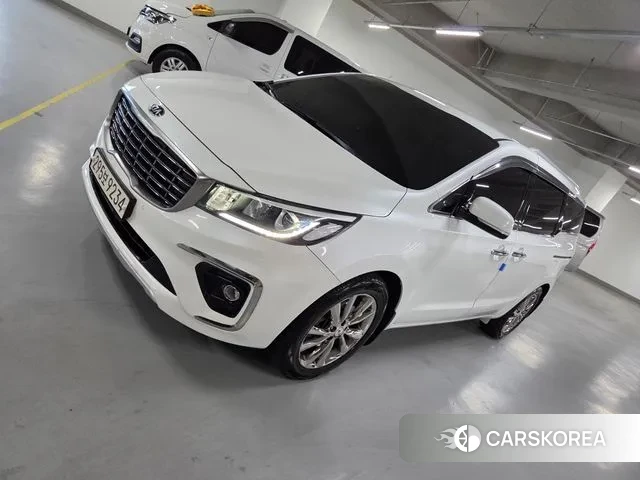 Kia The New Carnival id 3676943 из Кореи 11