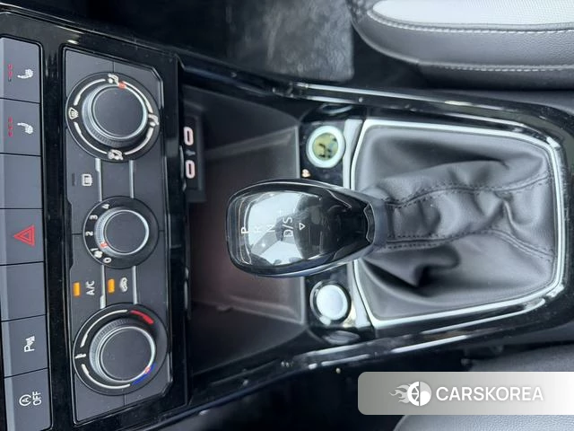 Volkswagen Exploring the shadow id 4353621 из Китая 11
