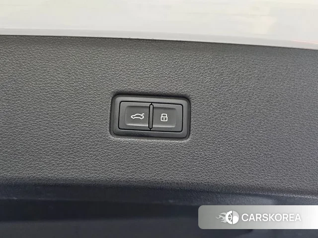 Audi Q8 (4M) id 3577749 из Кореи 11