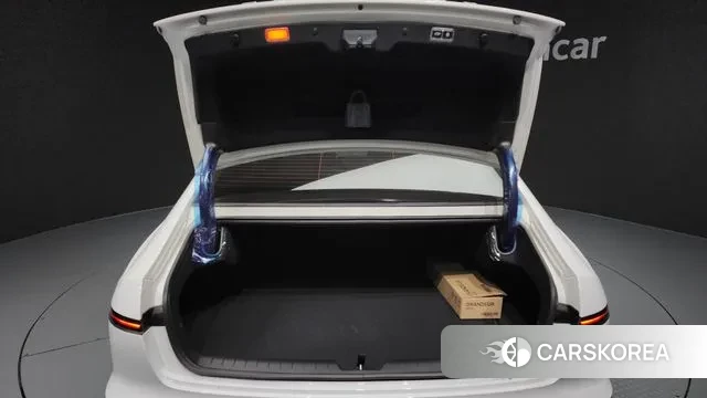 Hyundai Grandeur (GN7) id 3517646 из Кореи 11