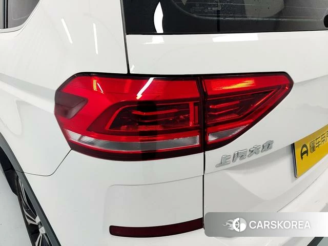 Volkswagen Touran L id 4255831 из Китая 11