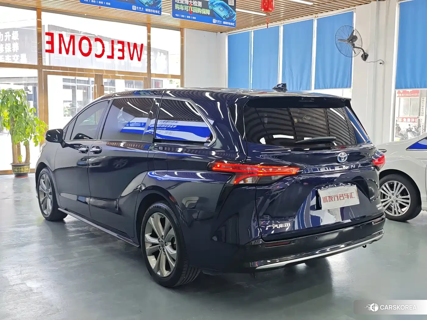 Toyota Sienna id 4617096 из Китая 11