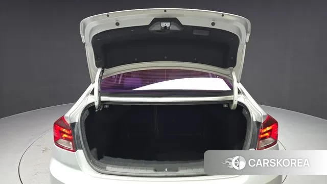 Hyundai The New Avante AD id 3557754 из Кореи 11