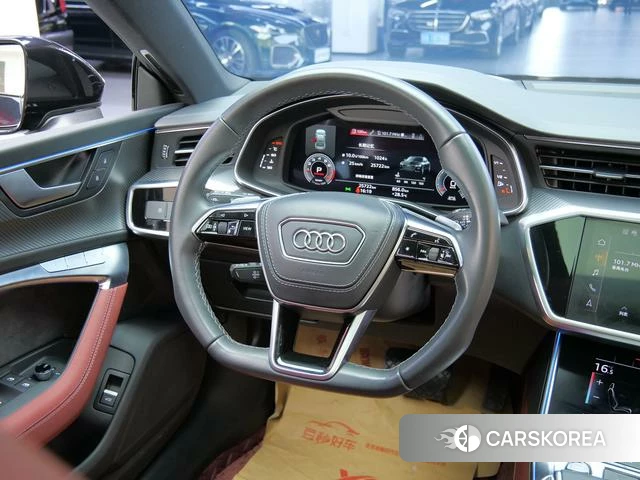 Audi A7L id 4263975 из Китая 11