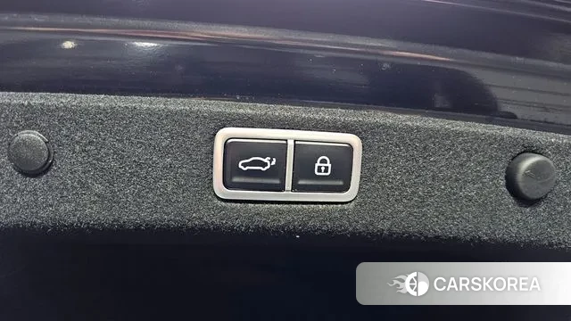 Hyundai Grandeur Hybrid (GN7) id 2894458 из Кореи 11