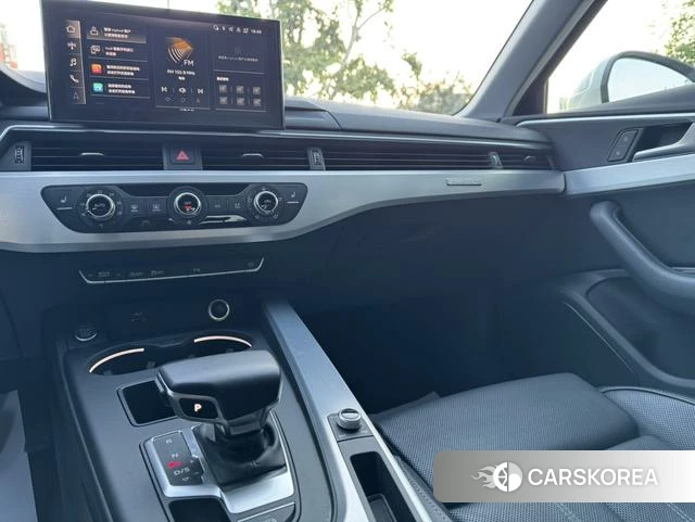 Audi A4L id 4366185 из Китая 11