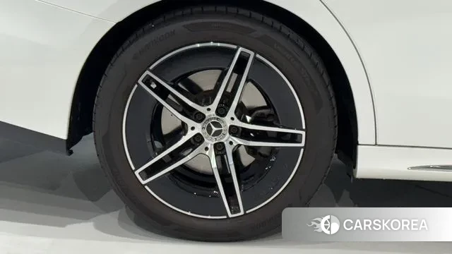 Mercedes-Benz E-Class W214 id 3294357 из Кореи 11