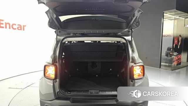 Jeep Renegade id 3903532 из Кореи 11