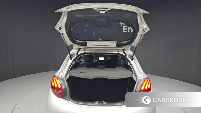 Peugeot 208 id 3444931 из Кореи 11