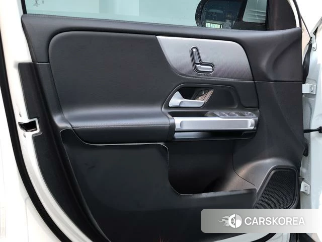Mercedes-Benz GLB id 4260694 из Китая 11