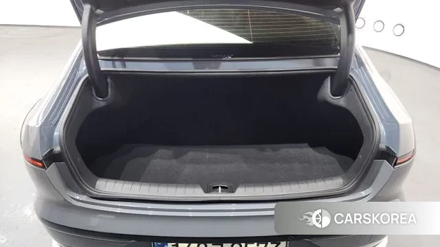 Hyundai Grandeur (GN7) id 3649556 из Кореи 11